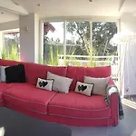 Avec Piscine Privative, Domaine Prive Du Capitou, * Fréjus