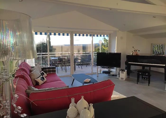 Avec Piscine Privative, Domaine Prive Du Capitou,